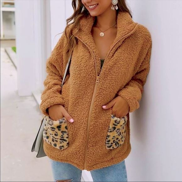 🧨Bomb Sale Ends Sunday 🧨 Super Soft Plush Teddy Bear Fur Leopard Coat Tan - Picture 3 of 11